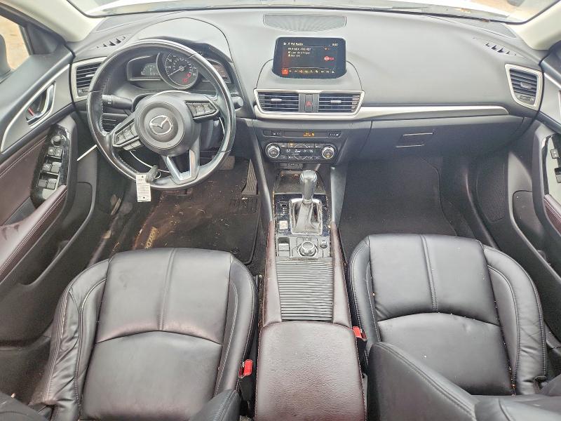 60699116 :رقم المزاد ، 3MZBN1V72HM113931 vin ، 2017 Mazda 3 مزاد بيع
