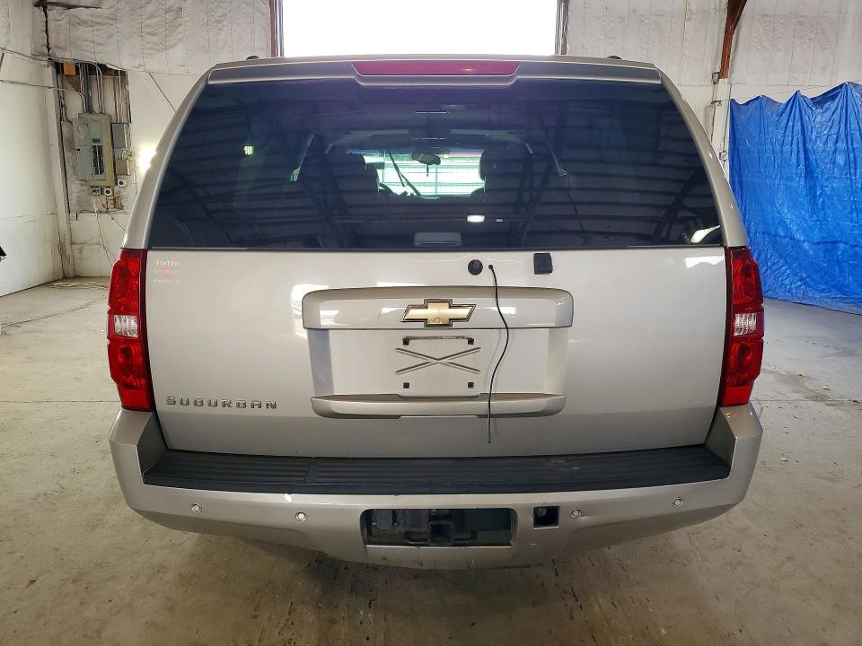 Продажа на аукционе авто 2007 Chevrolet Suburban, vin: 3GNFK16307G128411, номер лота: 62119206