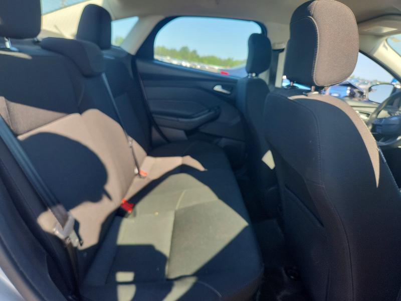 62917466 :رقم المزاد ، 1FADP3F23JL319972 vin ، 2018 Ford Focus مزاد بيع
