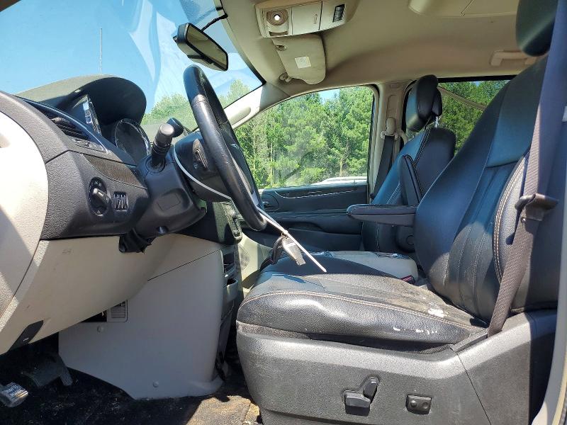 61623406 :رقم المزاد ، 2C4RC1BG5FR696559 vin ، 2015 Chrysler Town & Country مزاد بيع