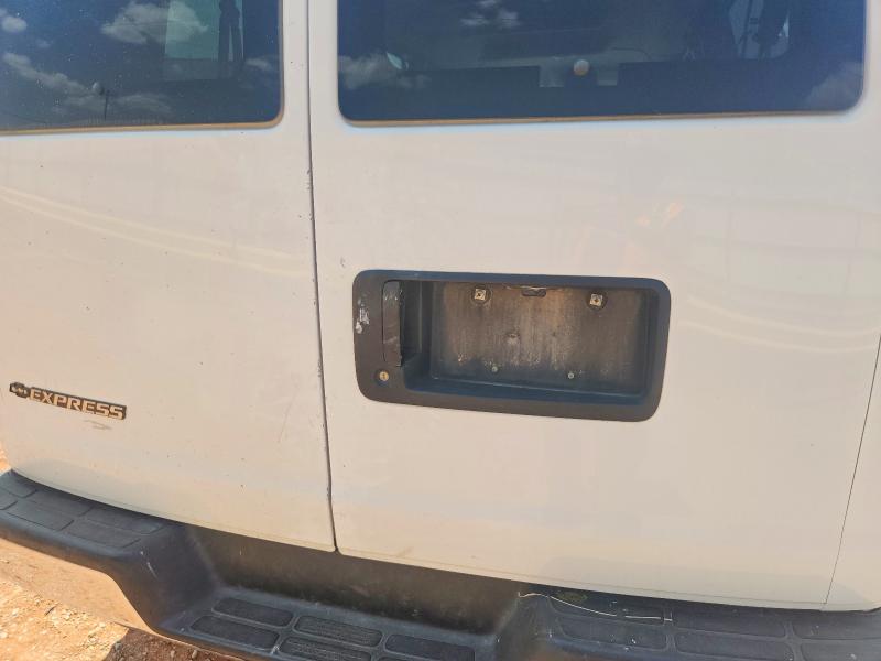 62290836 :رقم المزاد ، 1GAZG1FGXE1160510 vin ، 2014 Chevrolet Express G3500 مزاد بيع