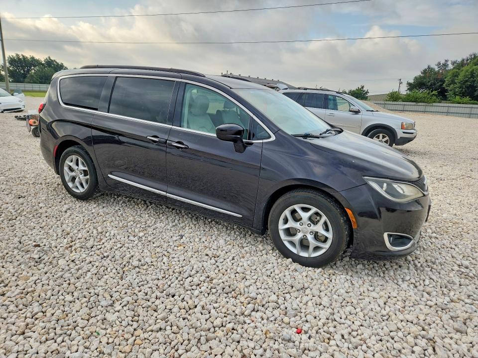 Продажа на аукционе авто 2017 Chrysler Pacifica, vin: 2C4RC1BG4HR603324, номер лота: 62282586