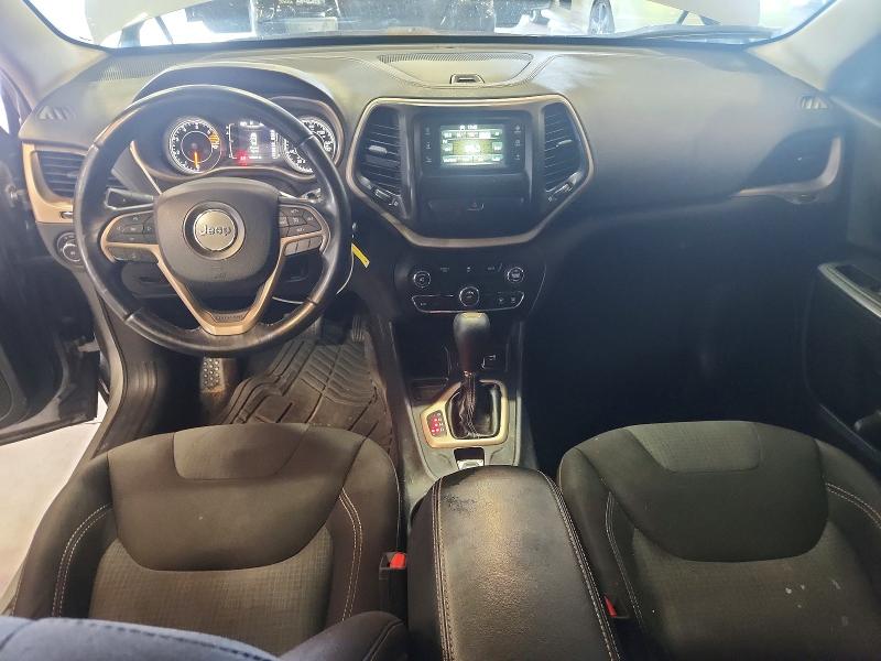 61615976 :رقم المزاد ، 1C4PJLCB2HW526746 vin ، 2017 Jeep Cherokee مزاد بيع