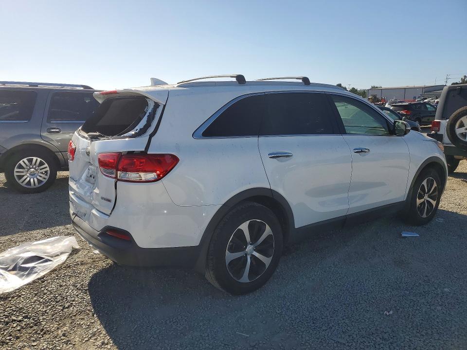 63030526 :رقم المزاد ، 5XYPH4A14HG296328 vin ، 2017 Kia Sorento مزاد بيع