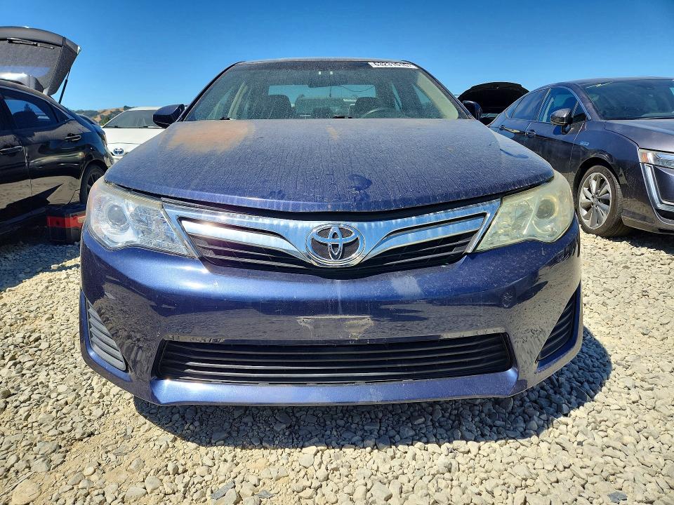 63231016 :رقم المزاد ، 4T1BD1FK1EU129209 vin ، 2014 Toyota Camry Hybrid مزاد بيع