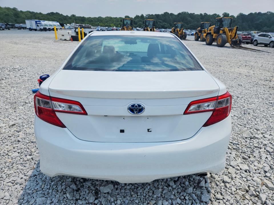 2014 Toyota Camry Hybrid მანქანა იყიდება აუქციონზე, vin: 4T1BD1FK9EU134500, აუქციონის ნომერი: 62709836