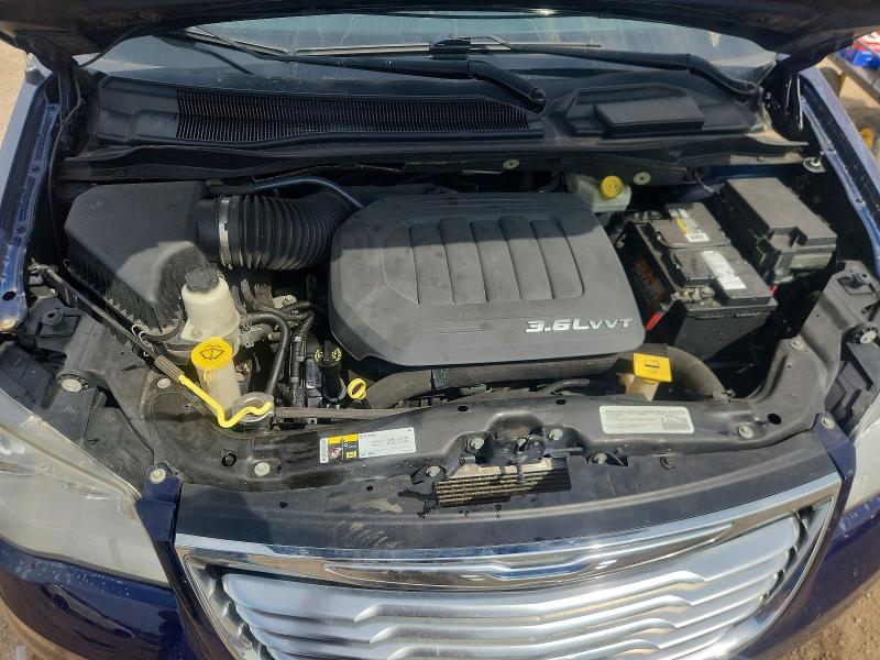 59958796 :رقم المزاد ، 2C4RC1CG4FR630566 vin ، 2015 Chrysler Town & Country مزاد بيع