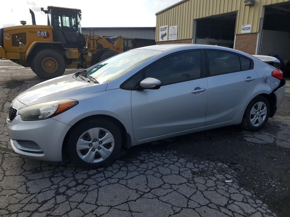 Продажа на аукционе авто 2015 Kia Forte, vin: KNAFK4A6XF5383050, номер лота: 62125856