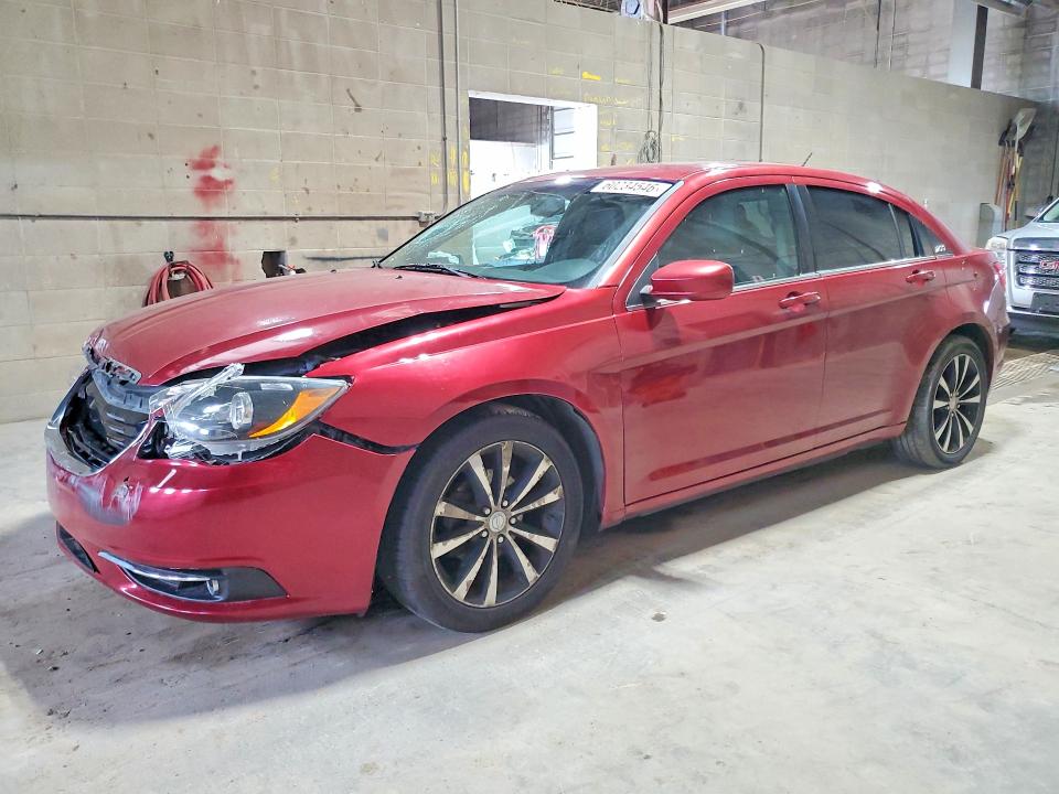 Auction sale of the 2013 Chrysler 200, vin: 1C3CCBCGXDN701733, lot number: 60234546