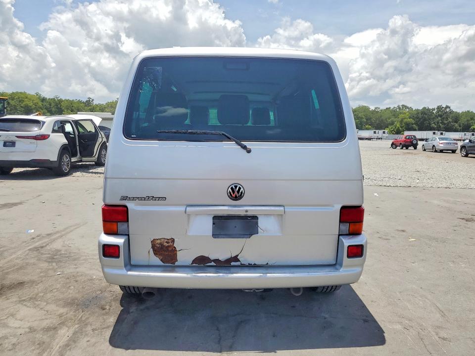 60559806 :رقم المزاد ، WV2MB47033H034157 vin ، 2003 Volkswagen Eurovan مزاد بيع