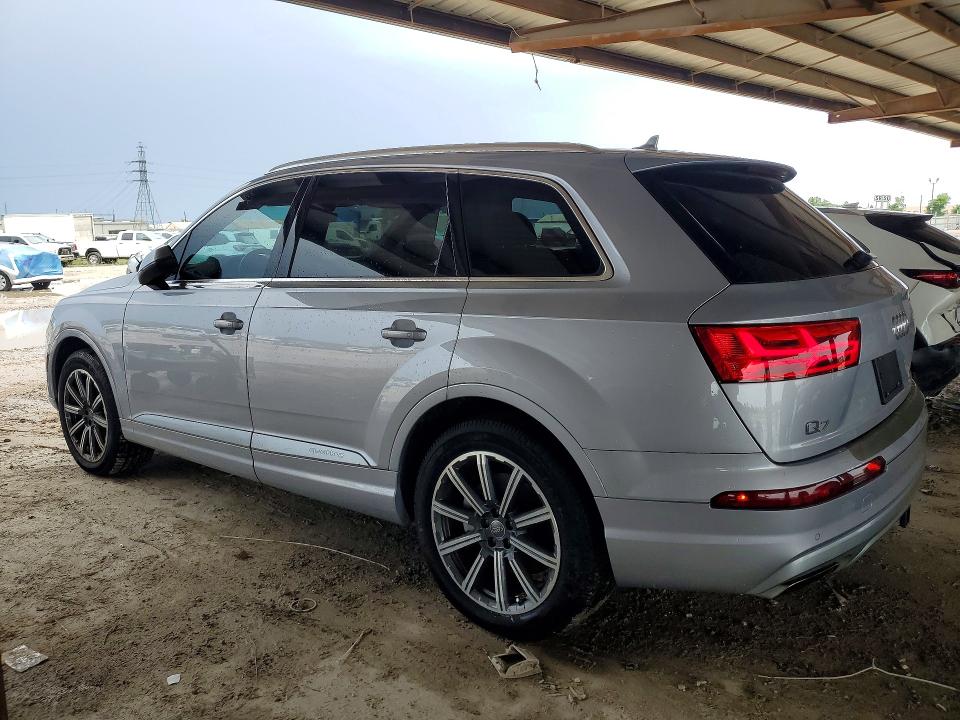 60800266 :رقم المزاد ، WA1LAAF7XHD004155 vin ، 2017 Audi Q7 مزاد بيع