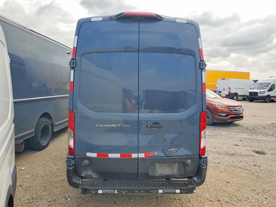 2020 Ford Transit მანქანა იყიდება აუქციონზე, vin: 1FTBR3X82LKB04171, აუქციონის ნომერი: 61896916
