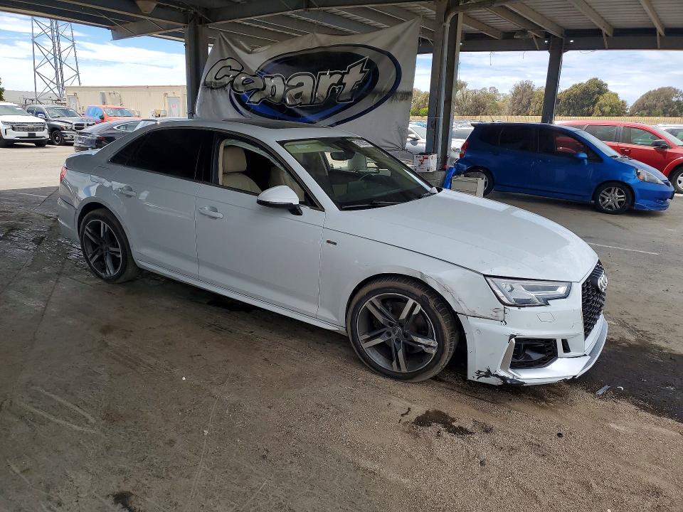 Aukcja sprzedaży 2017 Audi A4, vin: WAULMAF45HN069201, numer aukcji: 61902056