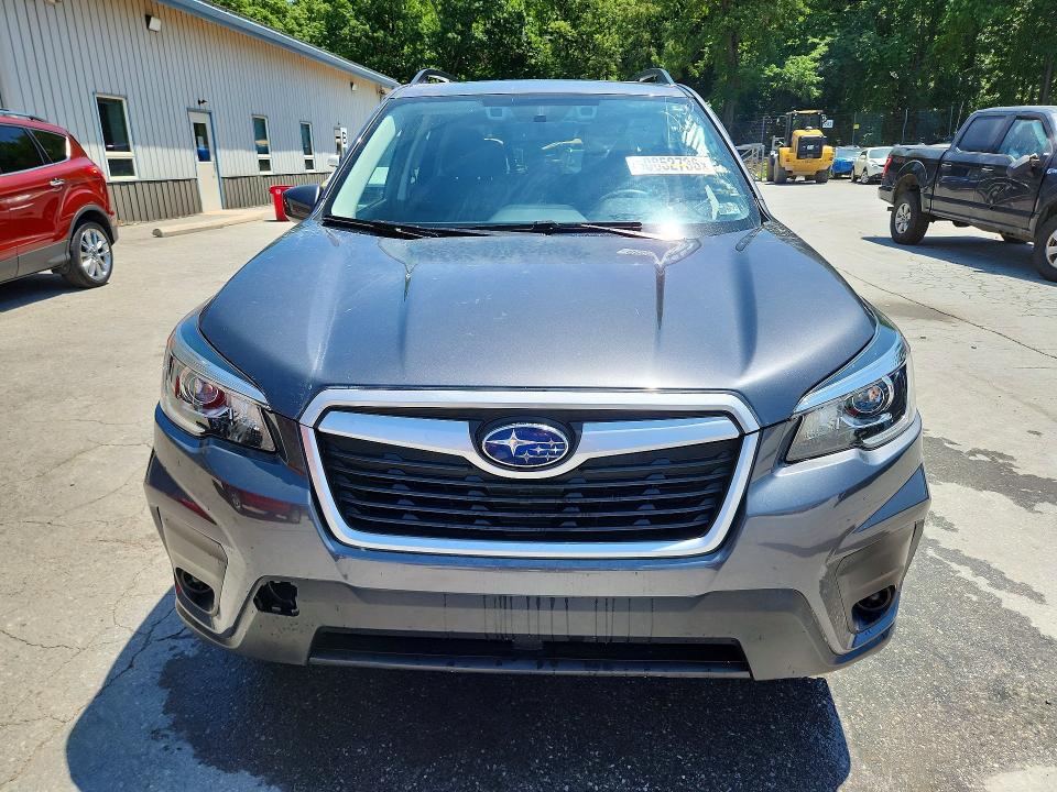 60852736 :رقم المزاد ، JF2SKAJC7LH455873 vin ، 2020 Subaru Forester مزاد بيع