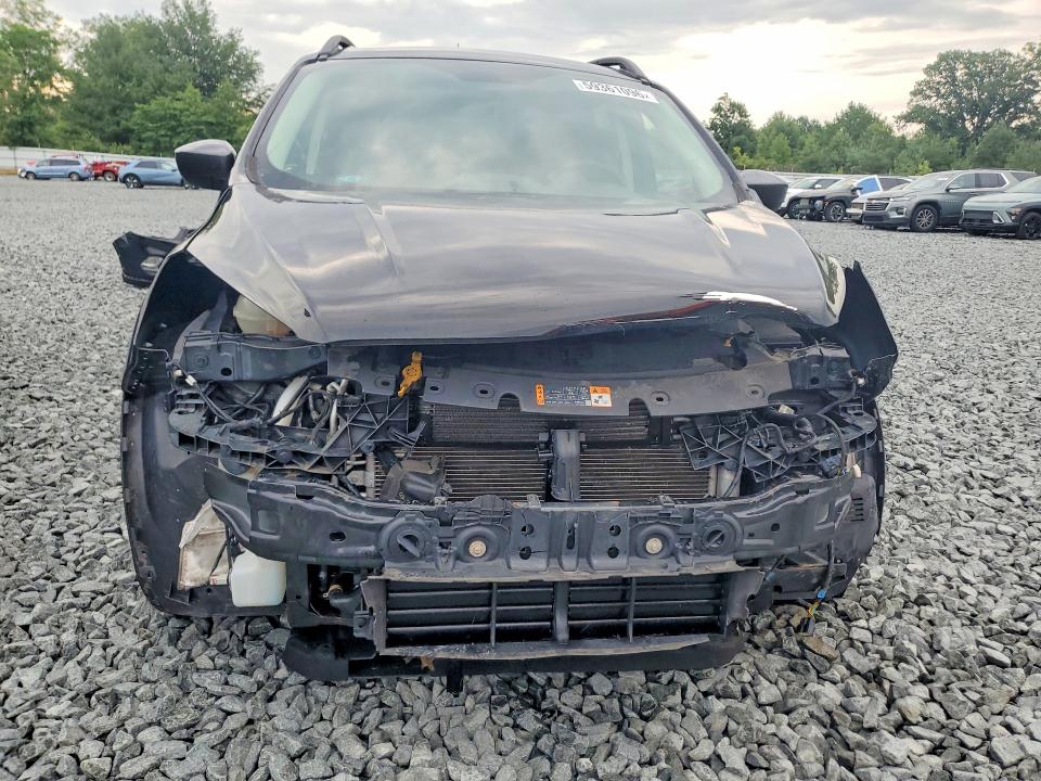 59361096 :رقم المزاد ، 1FMCU0HD7KUA03252 vin ، 2019 Ford Escape مزاد بيع