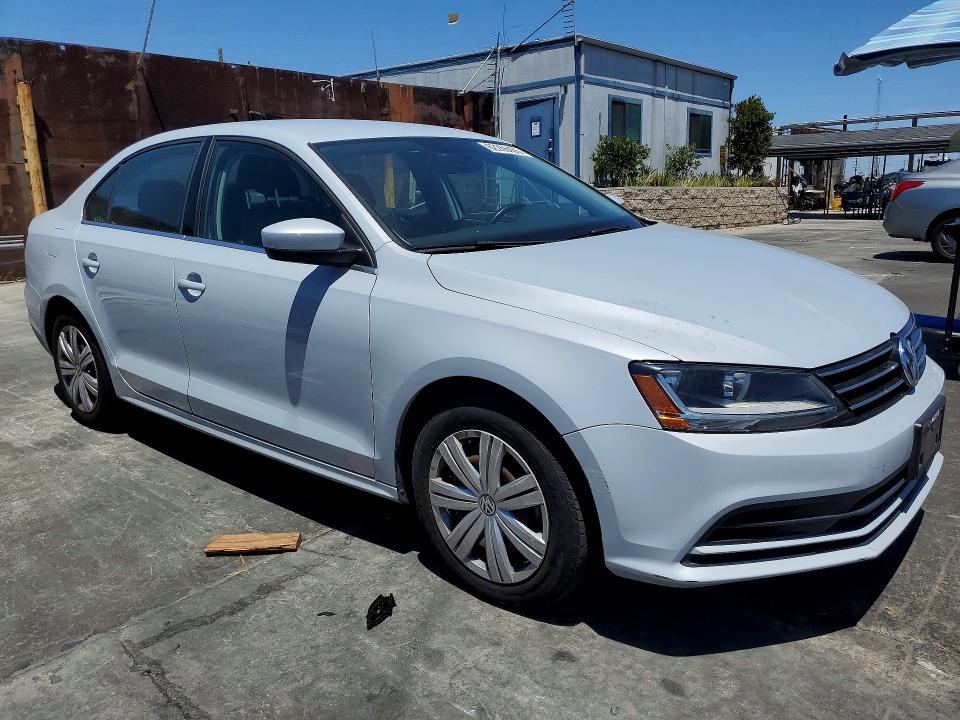 2017 Volkswagen Jetta მანქანა იყიდება აუქციონზე, vin: 3VW2B7AJ6HM389106, აუქციონის ნომერი: 62266406