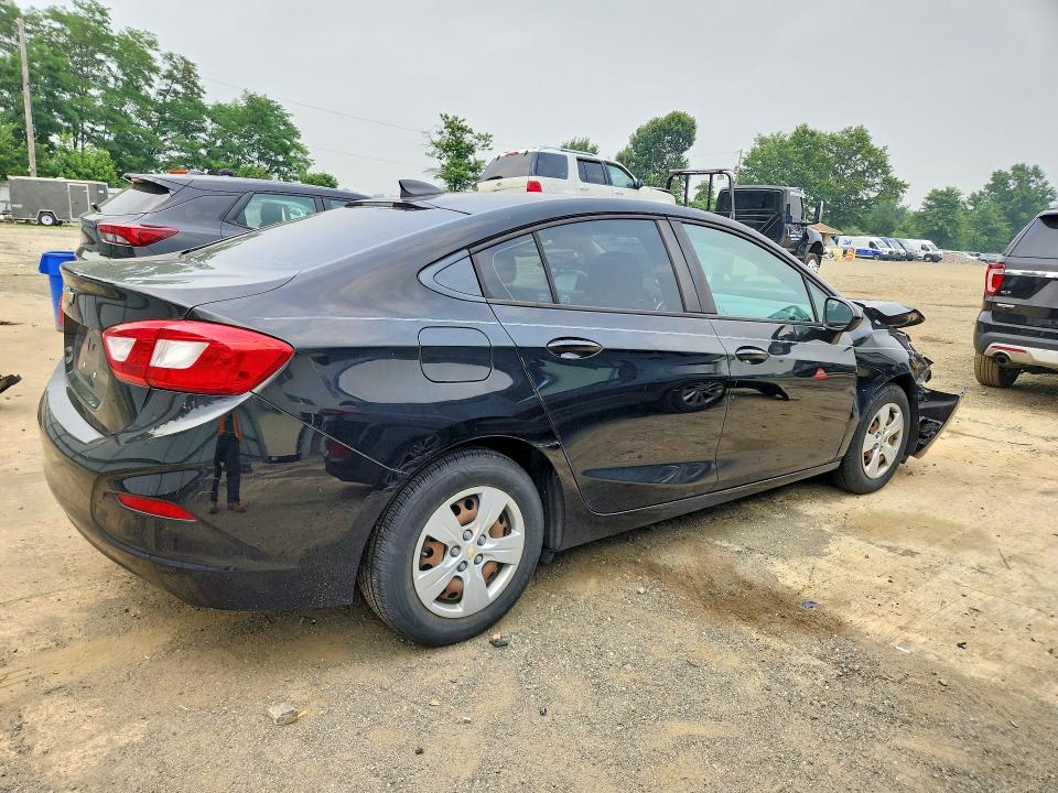 Продаж на аукціоні авто 2017 Chevrolet Cruze, vin: 1G1BC5SM2H7237064, номер лоту: 61374836