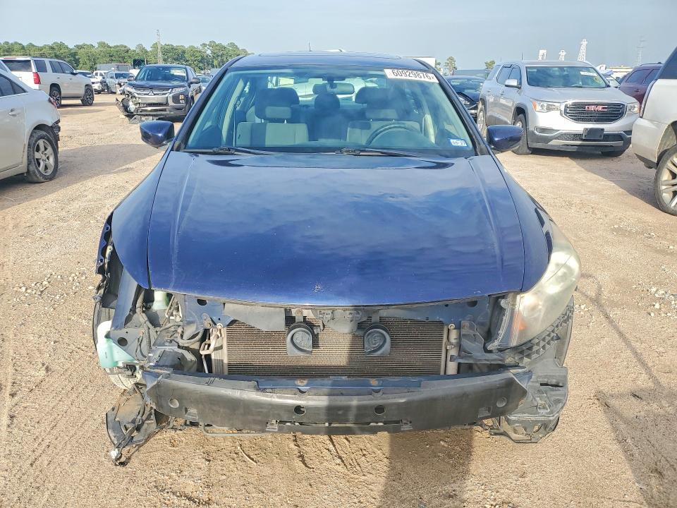 2011 Honda Accord მანქანა იყიდება აუქციონზე, vin: 1HGCP2F76BA040493, აუქციონის ნომერი: 60929876