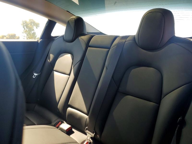 62716326 :رقم المزاد ، 5YJ3E1EC8MF093669 vin ، 2021 Tesla Model 3 مزاد بيع