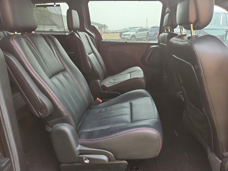 61411246 :رقم المزاد ، 2C4RDGEG9HR667127 vin ، 2017 Dodge Grand Caravan مزاد بيع
