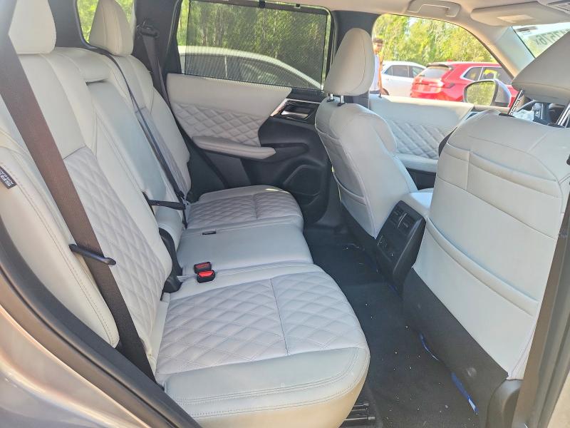 2024 Mitsubishi Outlander მანქანა იყიდება აუქციონზე, vin: JA4T5WA90RZ617030, აუქციონის ნომერი: 59617576