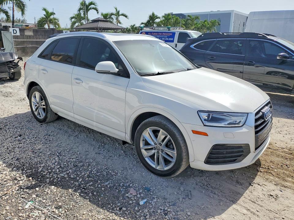 61159516 :رقم المزاد ، WA1BCCFS9JR014593 vin ، 2018 Audi Q3 مزاد بيع