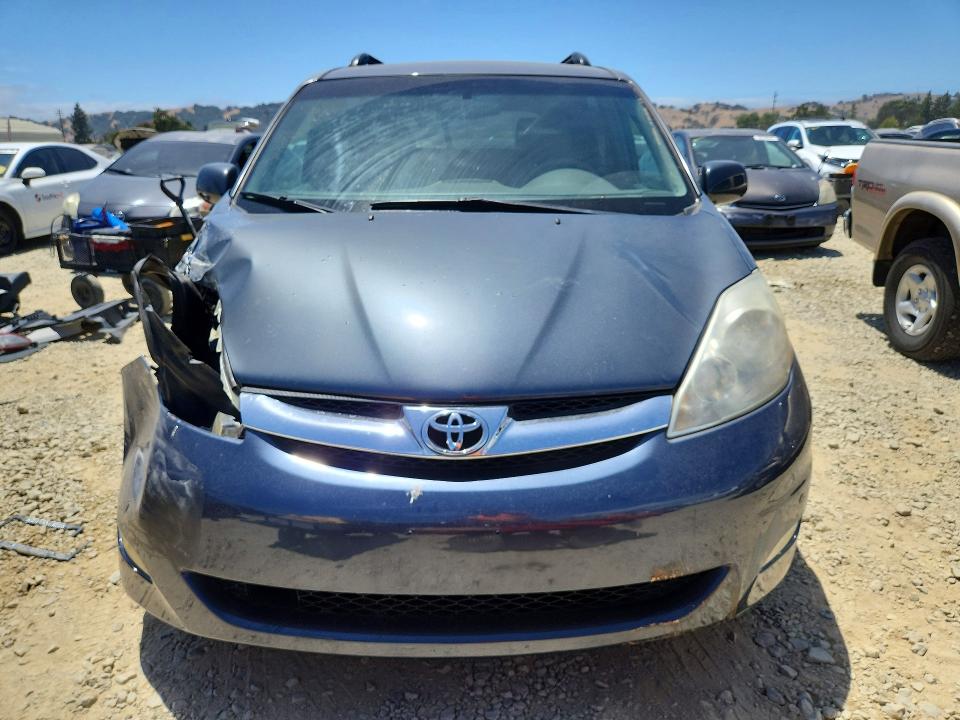 Продажа на аукционе авто 2008 Toyota Sienna, vin: 5TDZK22C78S141872, номер лота: 85995435