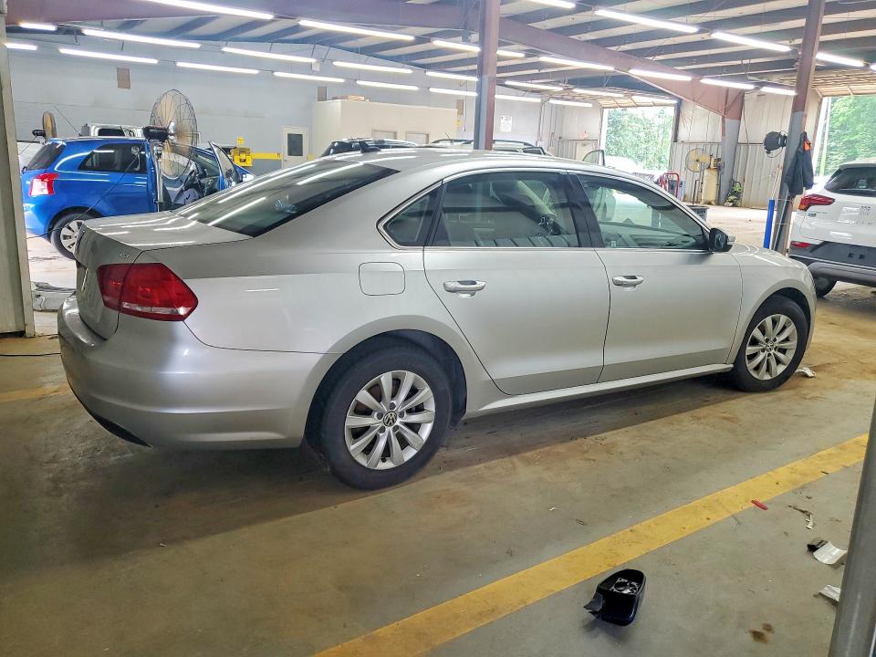 2015 Volkswagen Passat მანქანა იყიდება აუქციონზე, vin: 1VWAT7A36FC094242, აუქციონის ნომერი: 62099976
