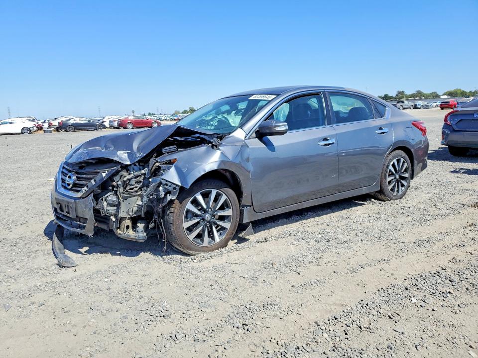 2017 Nissan Altima მანქანა იყიდება აუქციონზე, vin: 1N4AL3APXHC498958, აუქციონის ნომერი: 60498646