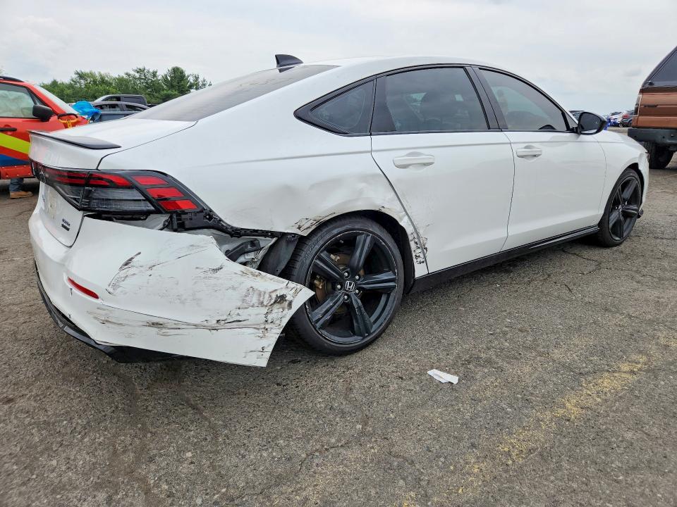 60423546 :رقم المزاد ، 1HGCY2F70RA062139 vin ، 2024 Honda Accord مزاد بيع