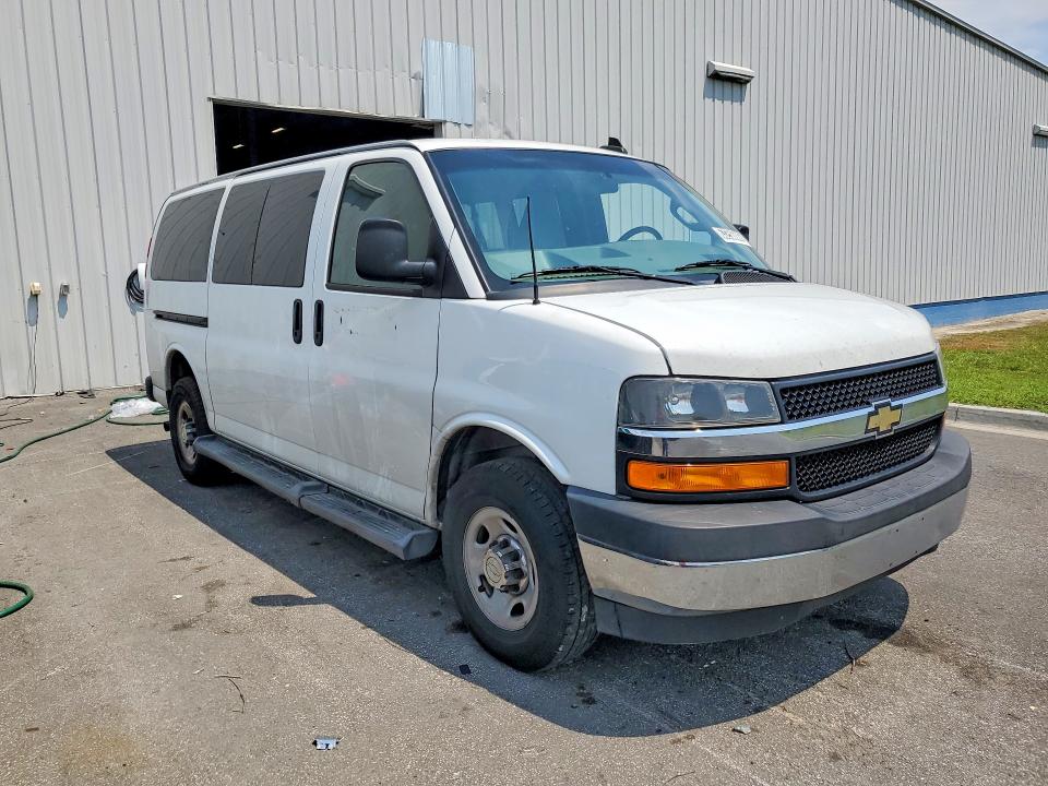 63256686 :رقم المزاد ، 1GAZGMFG1J1290560 vin ، 2018 Chevrolet Express G3500 مزاد بيع