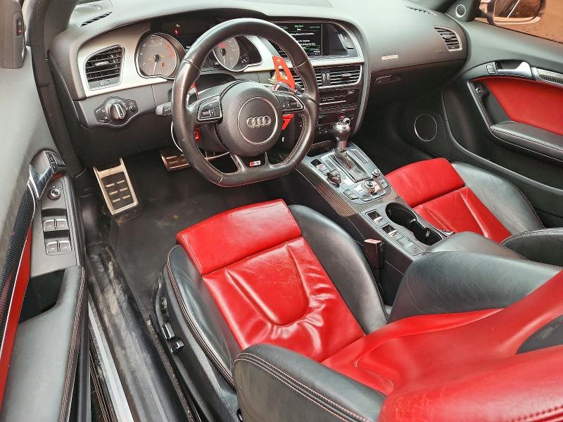 61511056 :رقم المزاد ، WAUCGAFH6FN009242 vin ، 2015 Audi S5 مزاد بيع