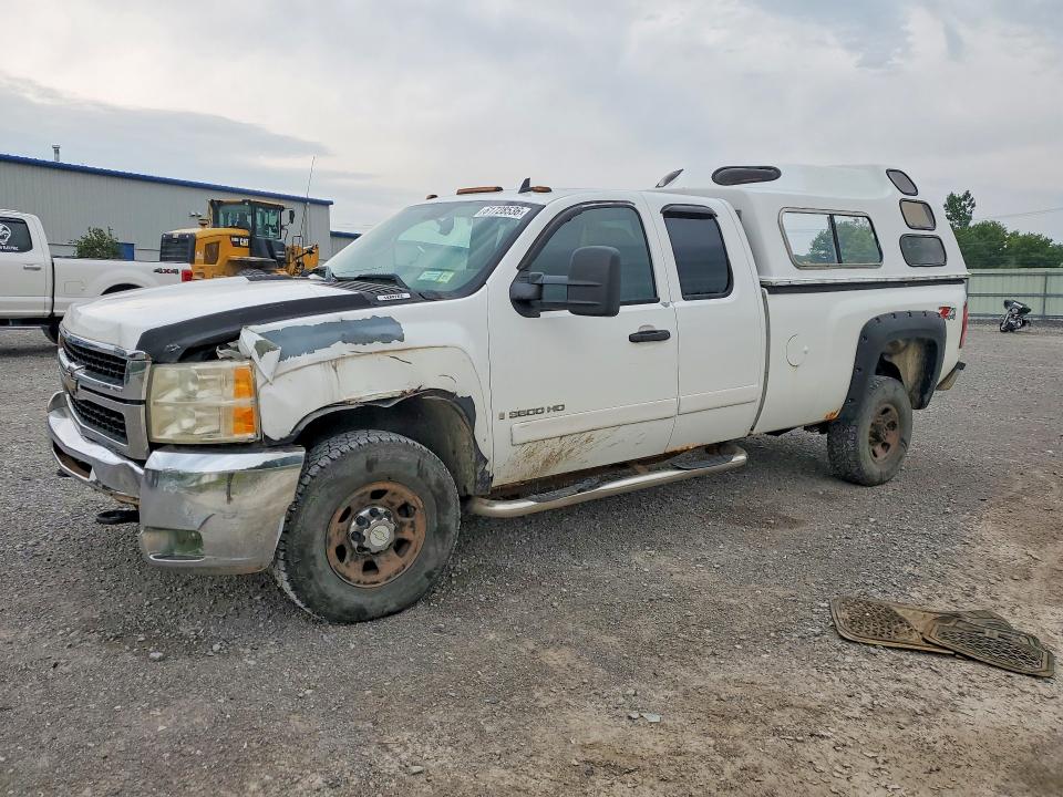 Auction sale of the 2007 Chevrolet Silverado, vin: 1GCHK39K47E520802, lot number: 61728536