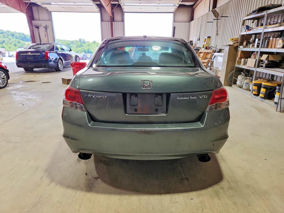 62400306 :رقم المزاد ، 1HGCP368X8A073861 vin ، 2008 Honda Accord مزاد بيع