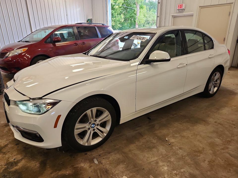 2017 Bmw 330 მანქანა იყიდება აუქციონზე, vin: WBA8D9G59HNU58712, აუქციონის ნომერი: 60743436