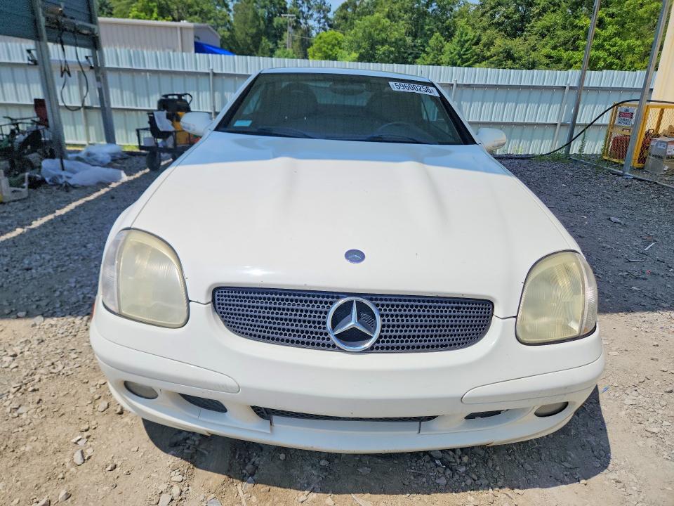 59600256 :رقم المزاد ، WDBKK65F84F300485 vin ، 2004 Mercedes-benz Slk مزاد بيع