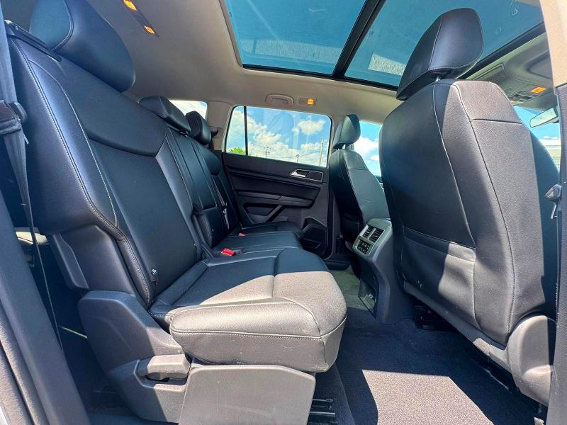 61205436 :رقم المزاد ، 1V2RR2CA3KC579496 vin ، 2019 Volkswagen Atlas مزاد بيع