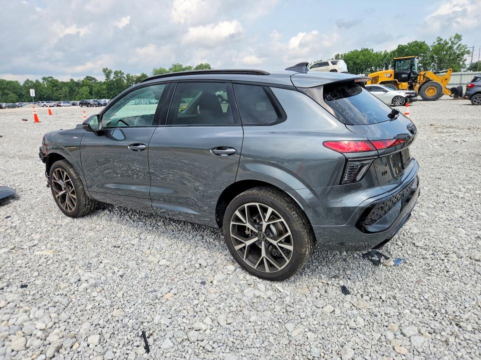 61853526 :رقم المزاد ، WA1ABCFJ8T1024037 vin ، 2026 Audi Q3 مزاد بيع