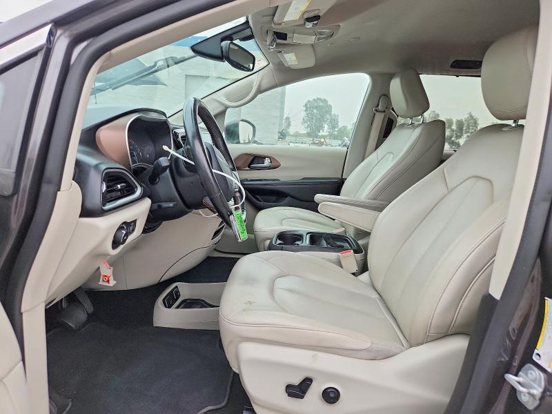 59700876 :رقم المزاد ، 2C4RC1BG0KR531884 vin ، 2019 Chrysler Pacifica مزاد بيع