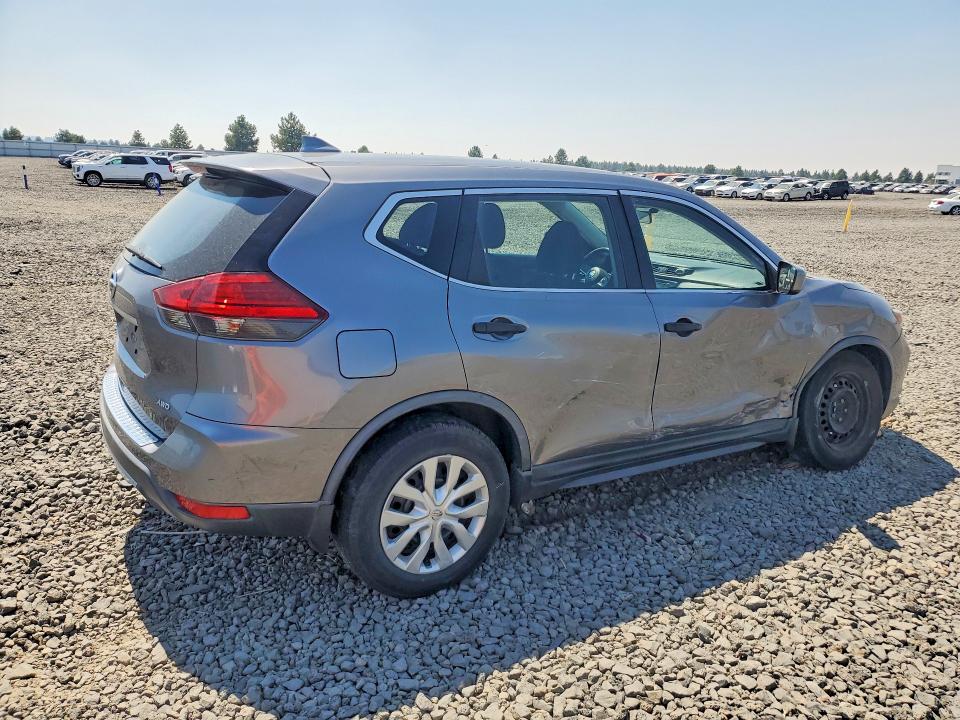 2017 Nissan Rogue მანქანა იყიდება აუქციონზე, vin: KNMAT2MVXHP618992, აუქციონის ნომერი: 62252566