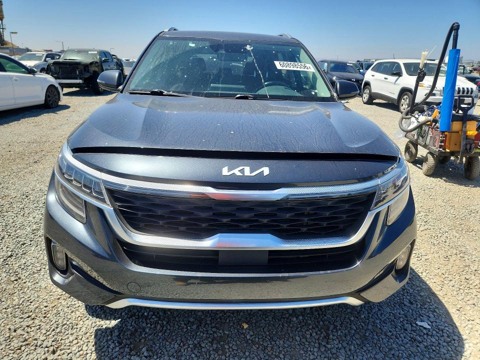 Продаж на аукціоні авто 2023 Kia Seltos, vin: KNDETCA25P7456656, номер лоту: 60898556