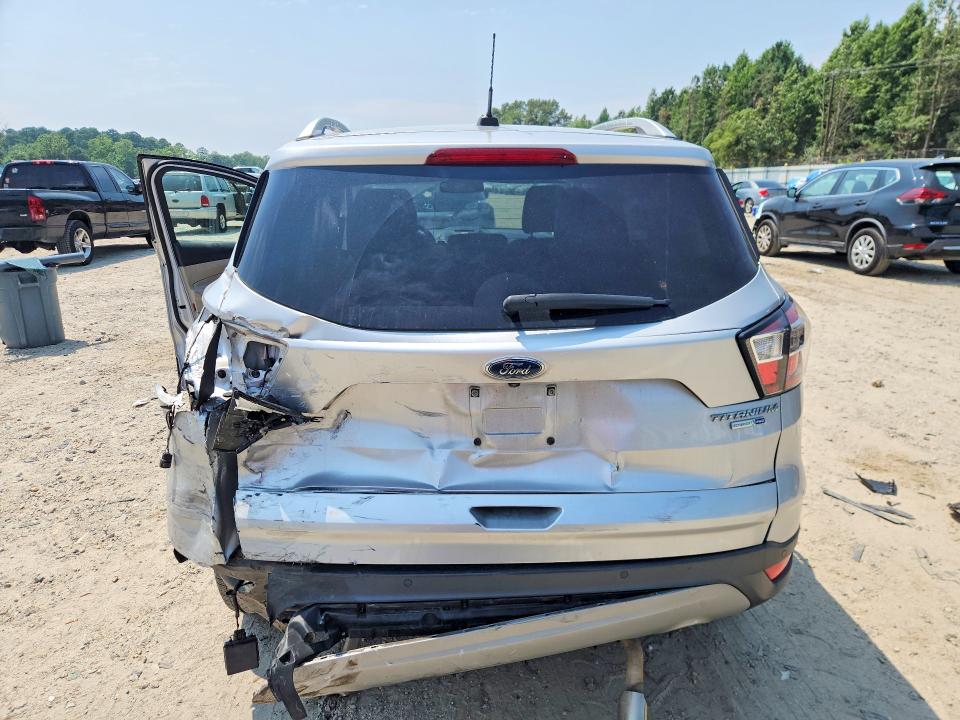 62853066 :رقم المزاد ، 1FMCU9J9XHUD60640 vin ، 2017 Ford Escape مزاد بيع