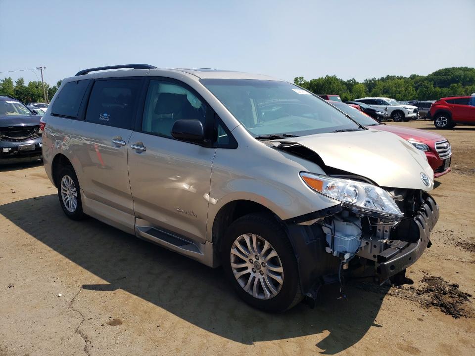 Aukcja sprzedaży 2017 Toyota Sienna, vin: 5TDYZ3DC8HS812511, numer aukcji: 62430826