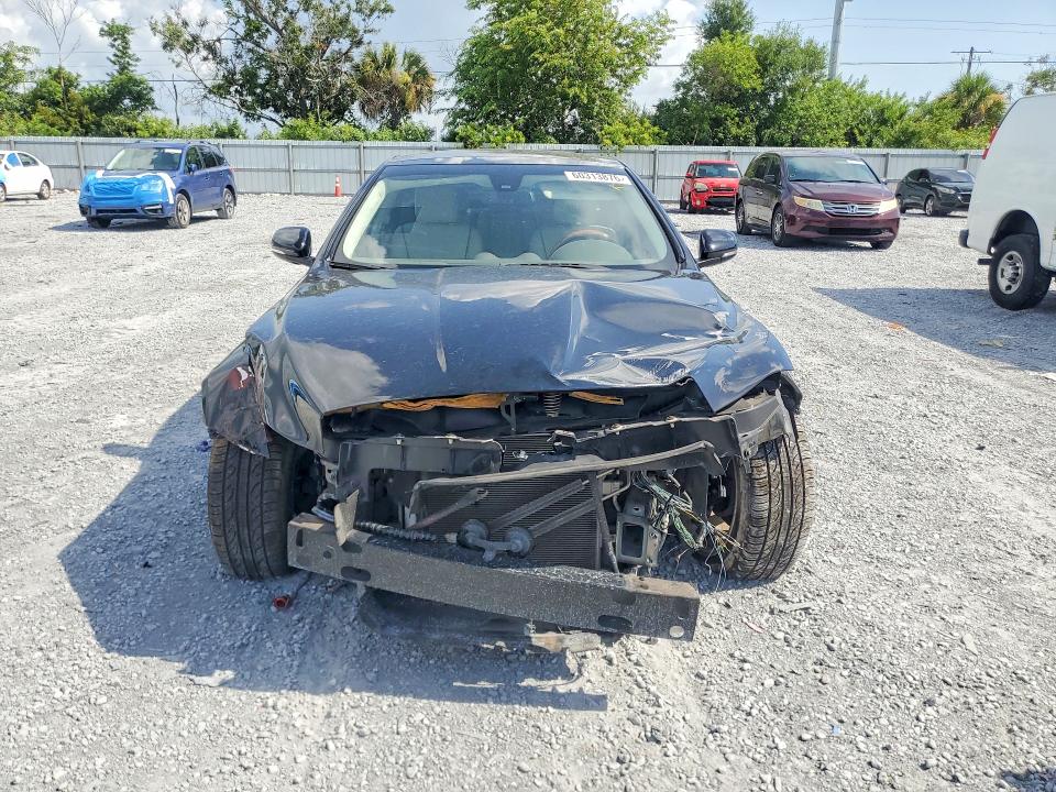 60313876 :رقم المزاد ، SAJWA2GB8BLV01845 vin ، 2011 Jaguar Xjl مزاد بيع