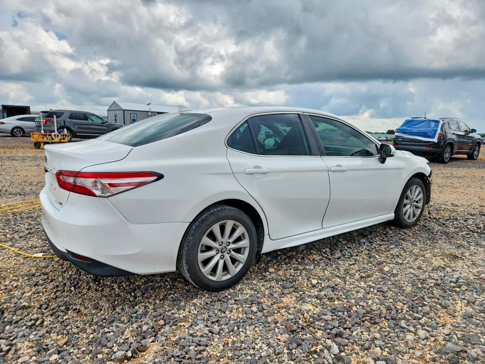 2020 Toyota Camry მანქანა იყიდება აუქციონზე, vin: 4T1C11AK5LU348515, აუქციონის ნომერი: 60984726