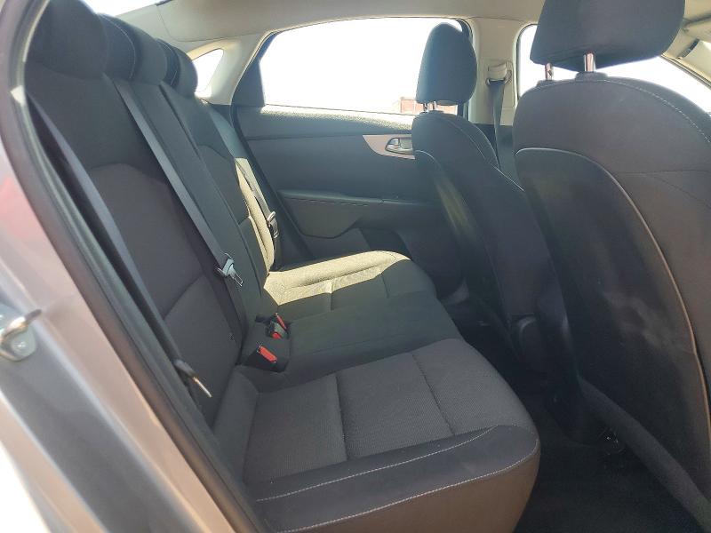 63143116 :رقم المزاد ، 3KPF24AD1RE738505 vin ، 2024 Kia Forte مزاد بيع