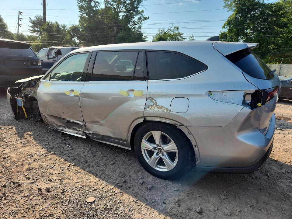 Aukcja sprzedaży 2022 Toyota Highlander, vin: 5TDBZRBH8NS183643, numer aukcji: 61200536