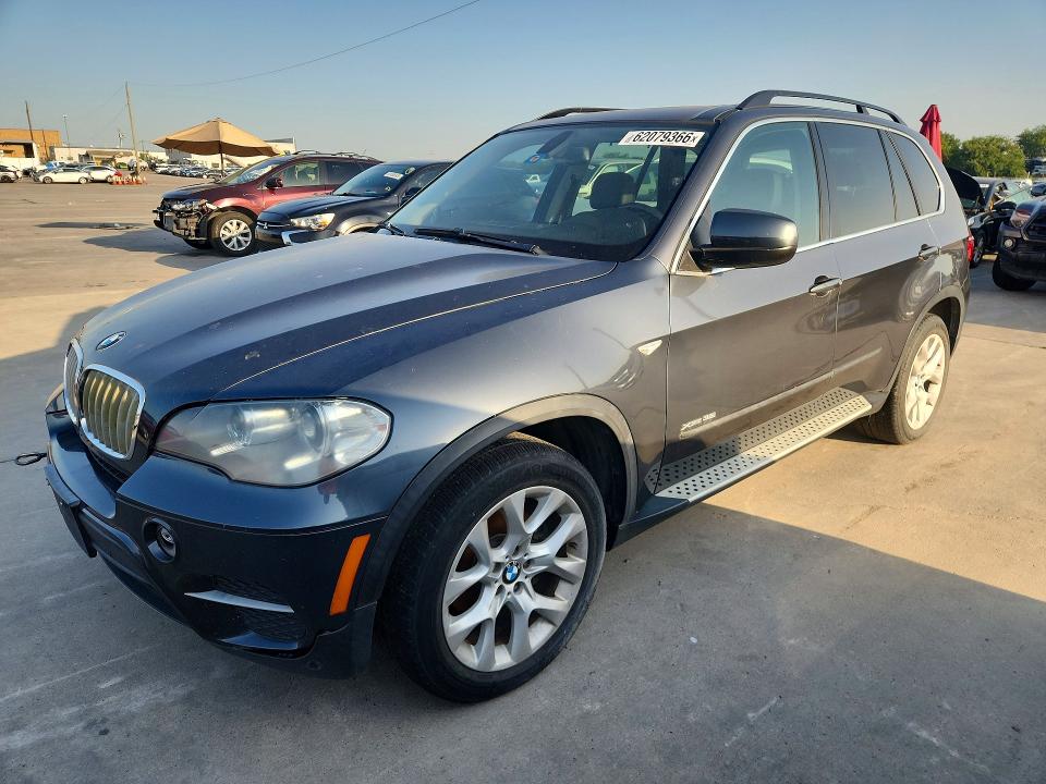 62079366 :رقم المزاد ، 5UXZV4C57D0E10373 vin ، 2013 Bmw X5 مزاد بيع
