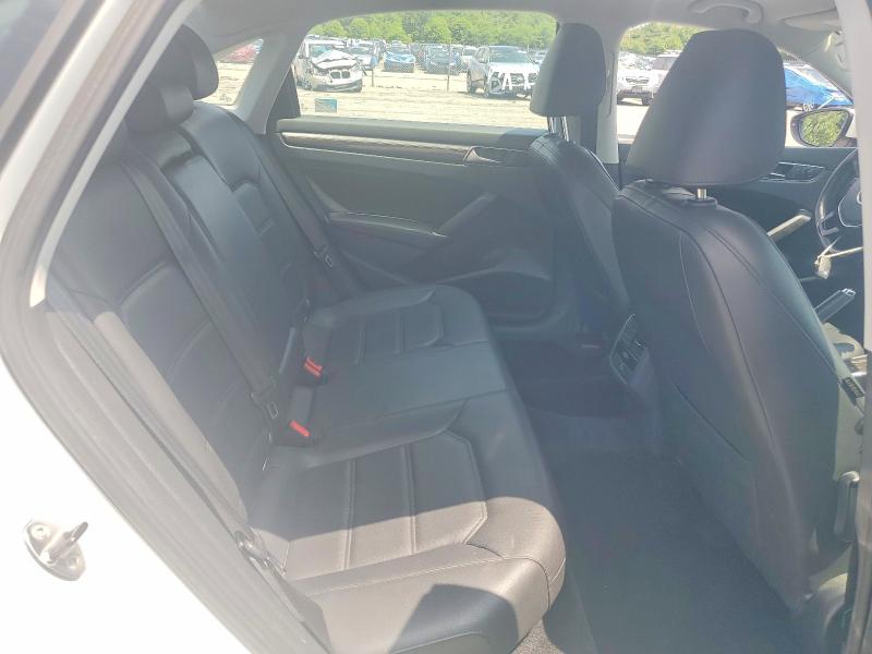 59651496 :رقم المزاد ، 1VWBT7A36HC014879 vin ، 2017 Volkswagen Passat مزاد بيع