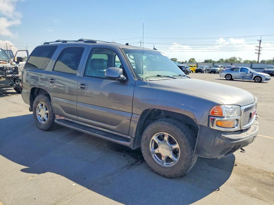 61437106 :رقم المزاد ، 1GKEK63U25J264585 vin ، 2005 Gmc Yukon مزاد بيع